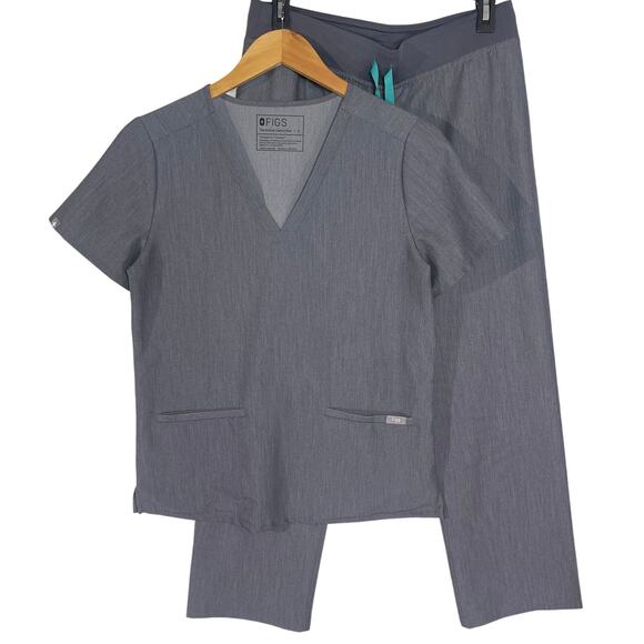 FIGS Women’s Tech Scrub Set Gray Short Sleeve top and Drawstring Pant small - Picture 1 of 10